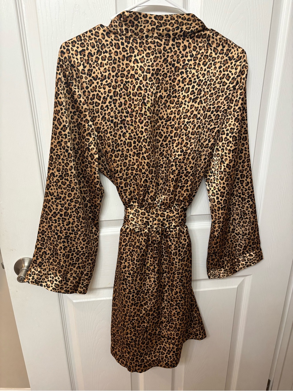 Morgan Taylor Intimates Satin Cheetah Print Robe - Picture 5 of 6
